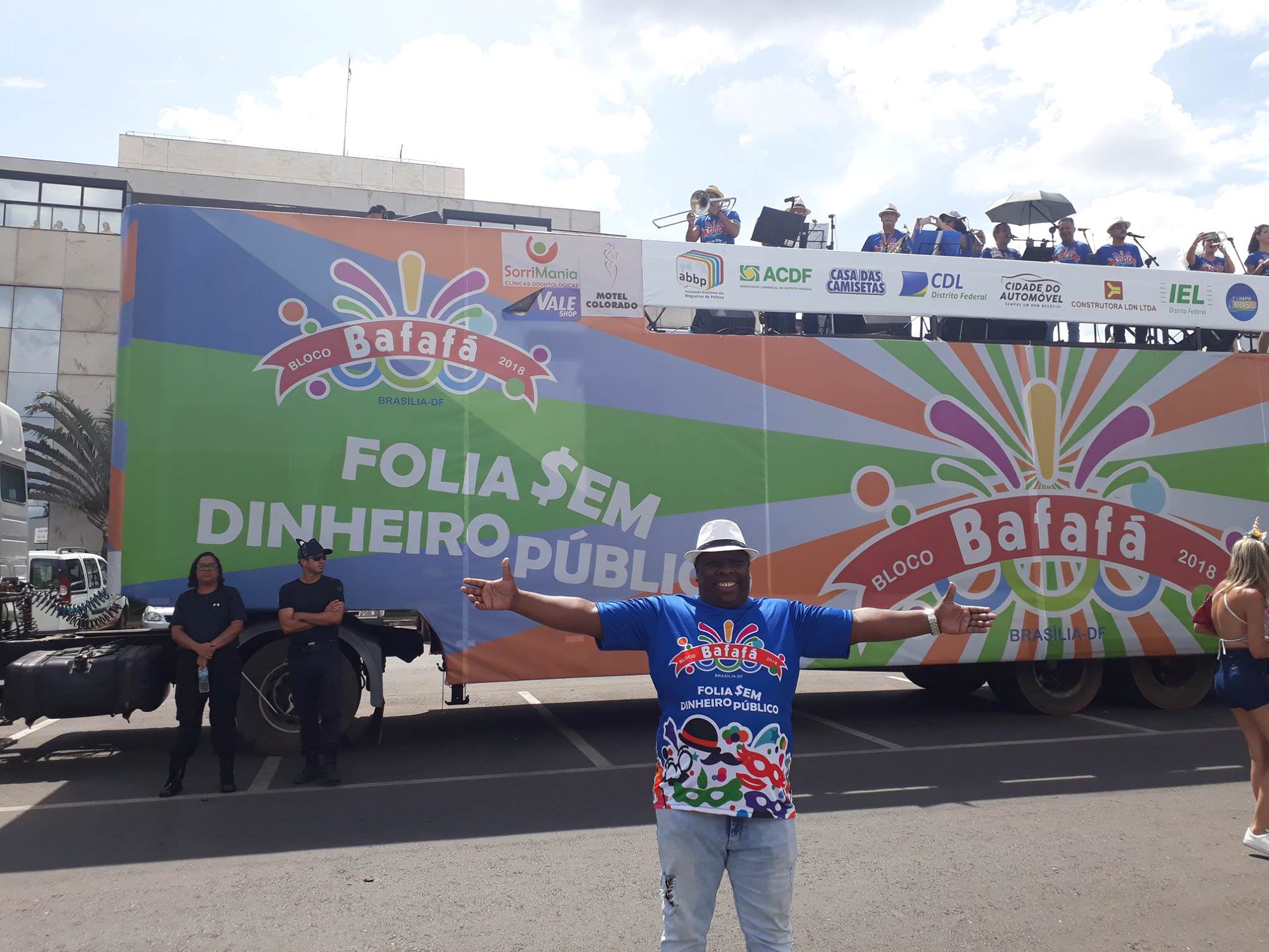 27907569_559517434407838_8471732670083605033_o